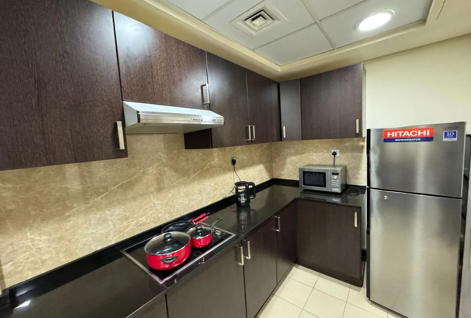 Dvr 1Br Apartment In Dubai Land